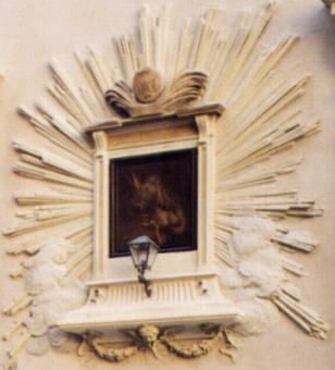 Madonna in Piazza dei Caprettari
