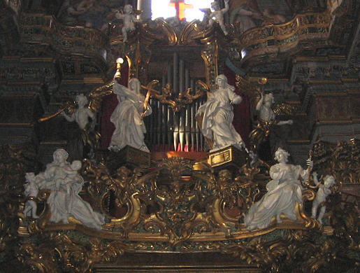 Organ and cantoria in S. Maria Maddalena