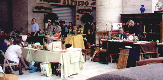 Flea market near Mausoleo di Augusto