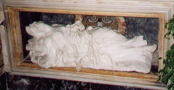 S. Anastasia (statue)