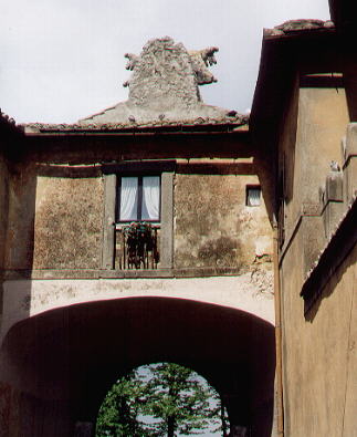 Balcony over the main gate