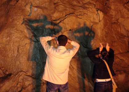 La Bat Caverna