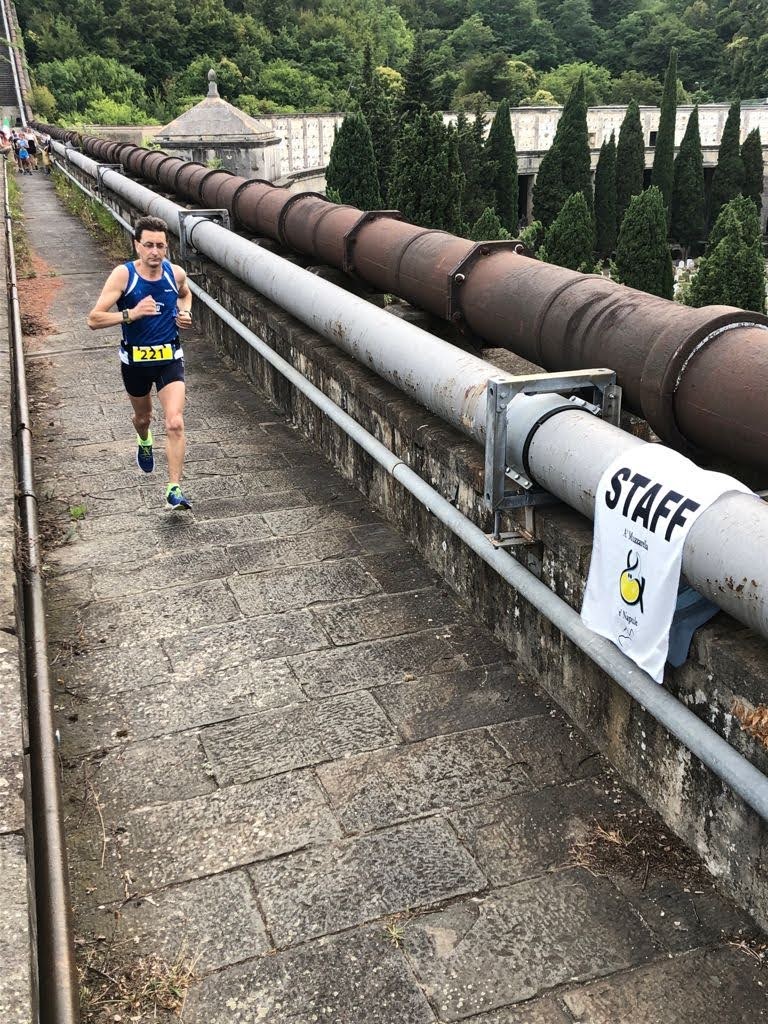 Paolo Quarantelli podismo gara Gau fidal running flash prima cronoscalinata Ponte Sifone a Staglieno Genova