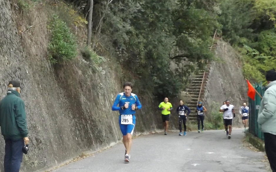 Paolo Quarantelli premiazione medaglia gara Gau fidal running