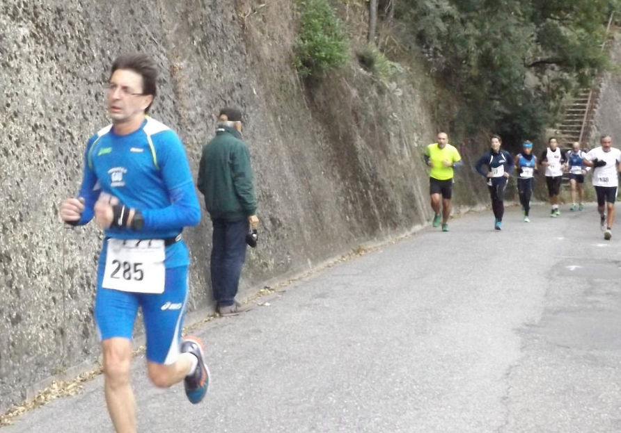 Paolo Quarantelli premiazione medaglia gara Gau fidal running