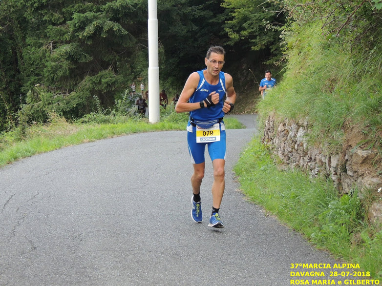 37^ marcia alpina a Davagna Paolo Quarantelli premiazione medaglia Gau fidal running