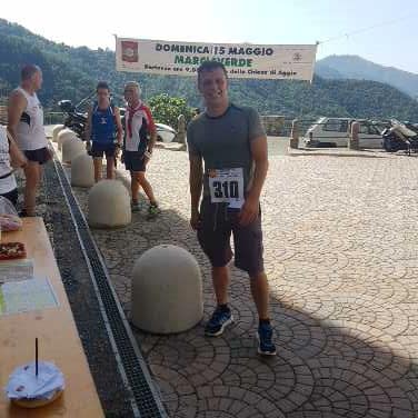 Paolo Quarantelli premiazione medaglia buono Gau fidal running marciaverde di aggio