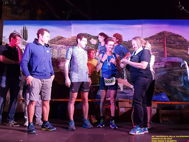 Paolo Quarantelli premiazione medaglia buono Gau fidal running staffetta valbisagno 5000x2