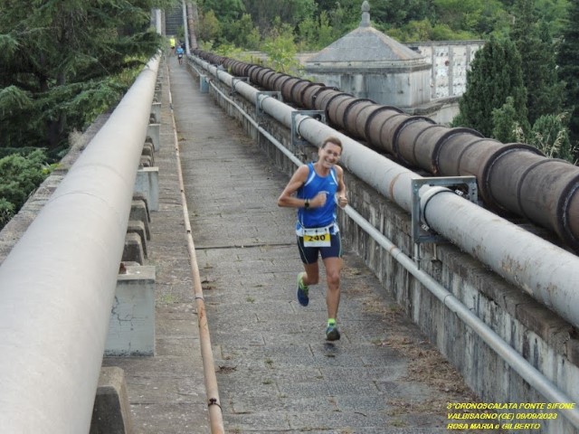 Vertical Tube sul Ponte Sifone a Genova Staglieno Paolo Quarantelli Gau fidal running podismo