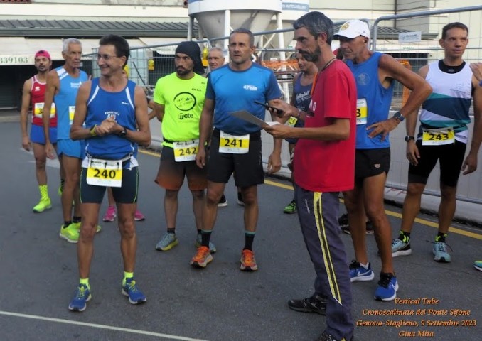 Vertical Tube sul Ponte Sifone a Genova Staglieno Paolo Quarantelli Gau fidal running podismo
